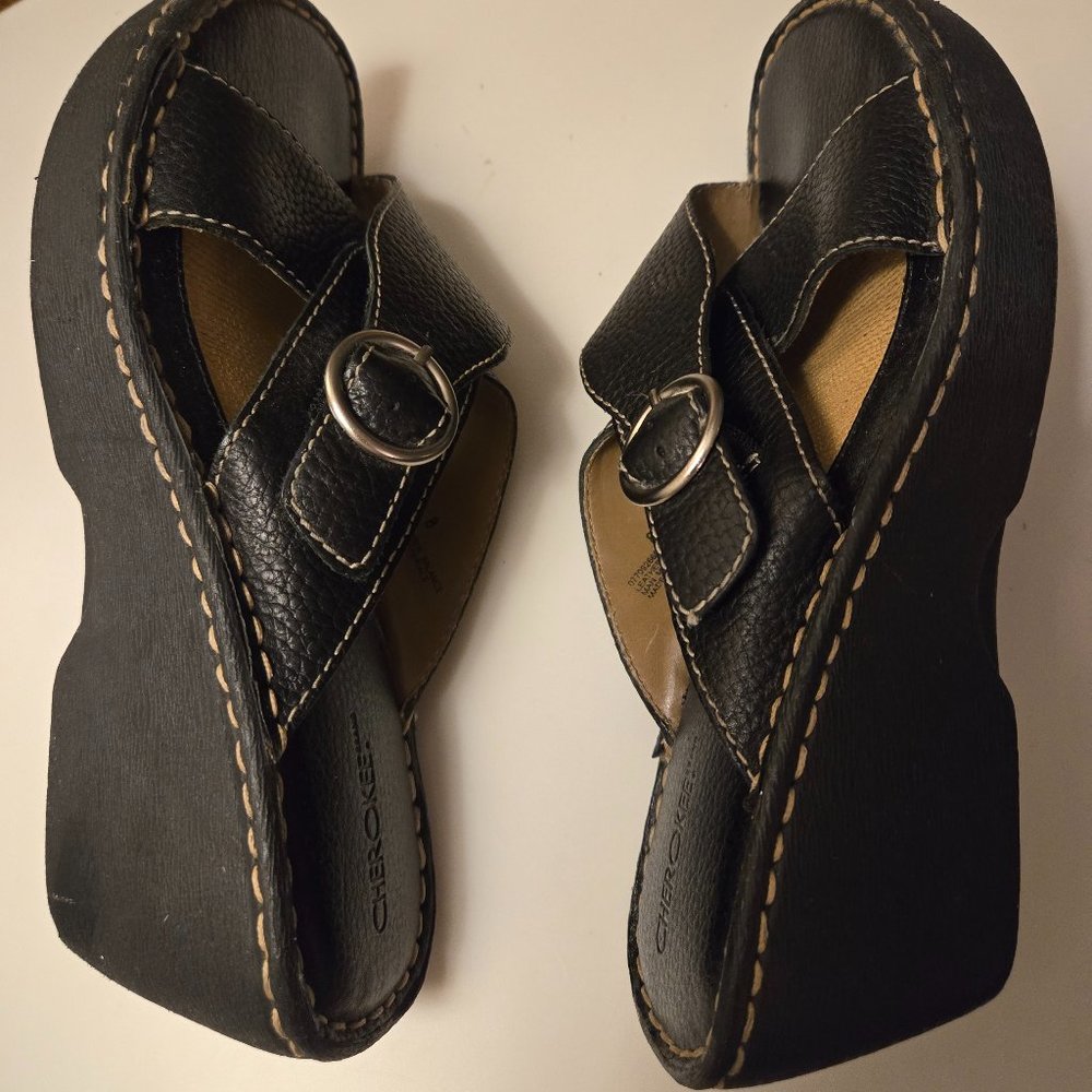 CHEROKEE Black Leather Mules Size 8 Excellent like new cond - Picture 6 of 11